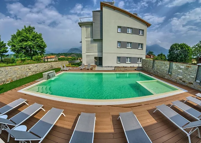 Aparthotel Rainbow 4*