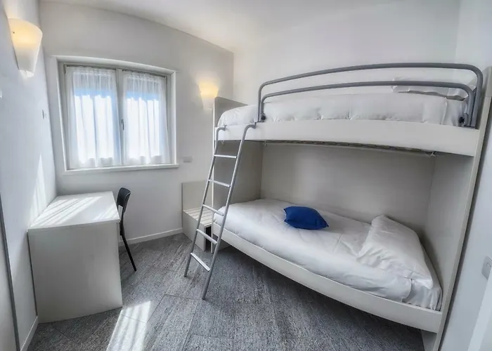 Rainbow 4* Колико